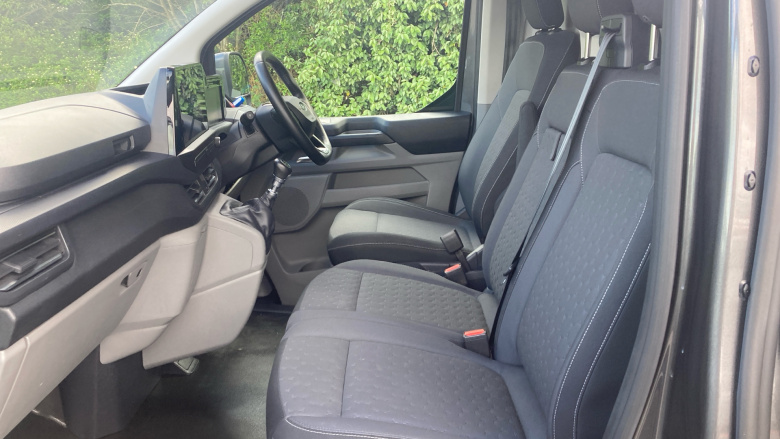 Ford Transit Custom 320 L2 Diesel Fwd 2.0 EcoBlue 136ps H1 Van Limited